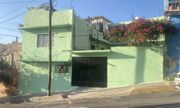 Casa Santa Isabel Tola
